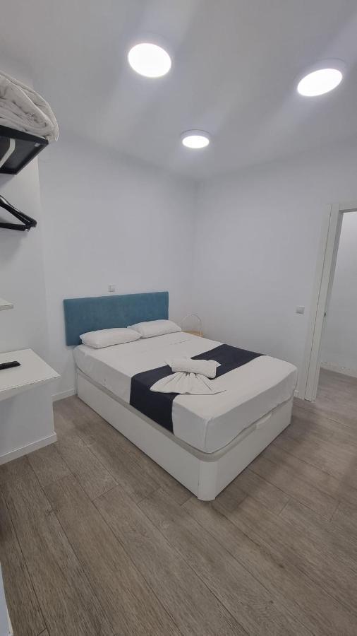 Gs Latina Hotel Мадрид Екстериор снимка