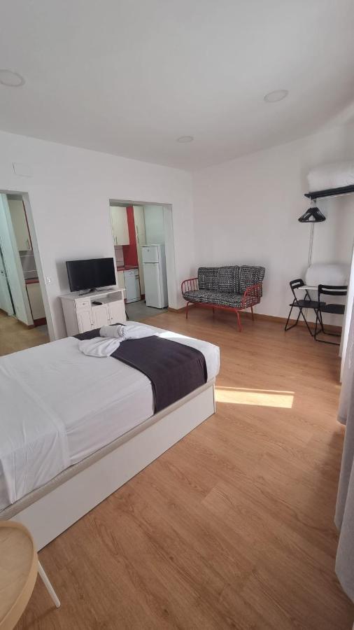 Gs Latina Hotel Мадрид Екстериор снимка
