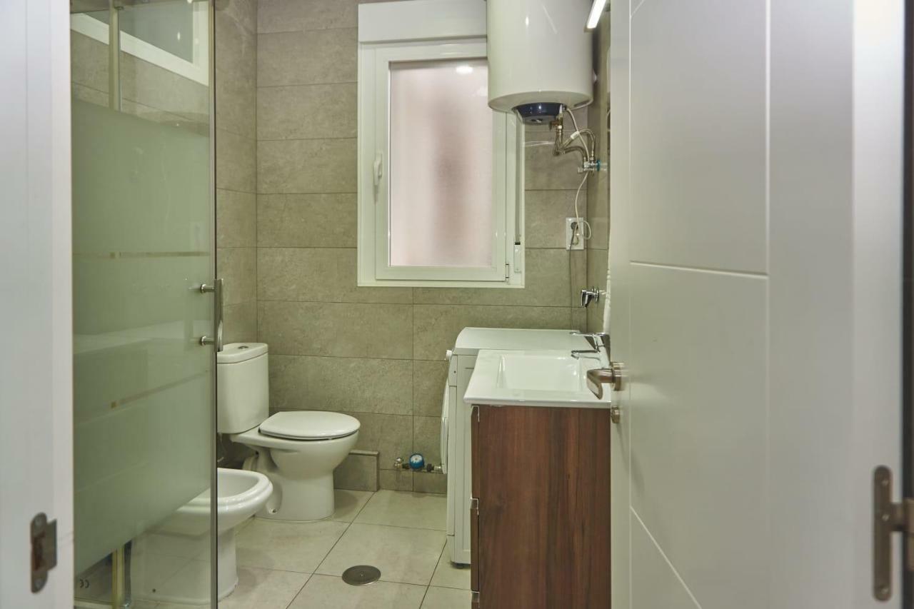 Gs Latina Hotel Мадрид Екстериор снимка