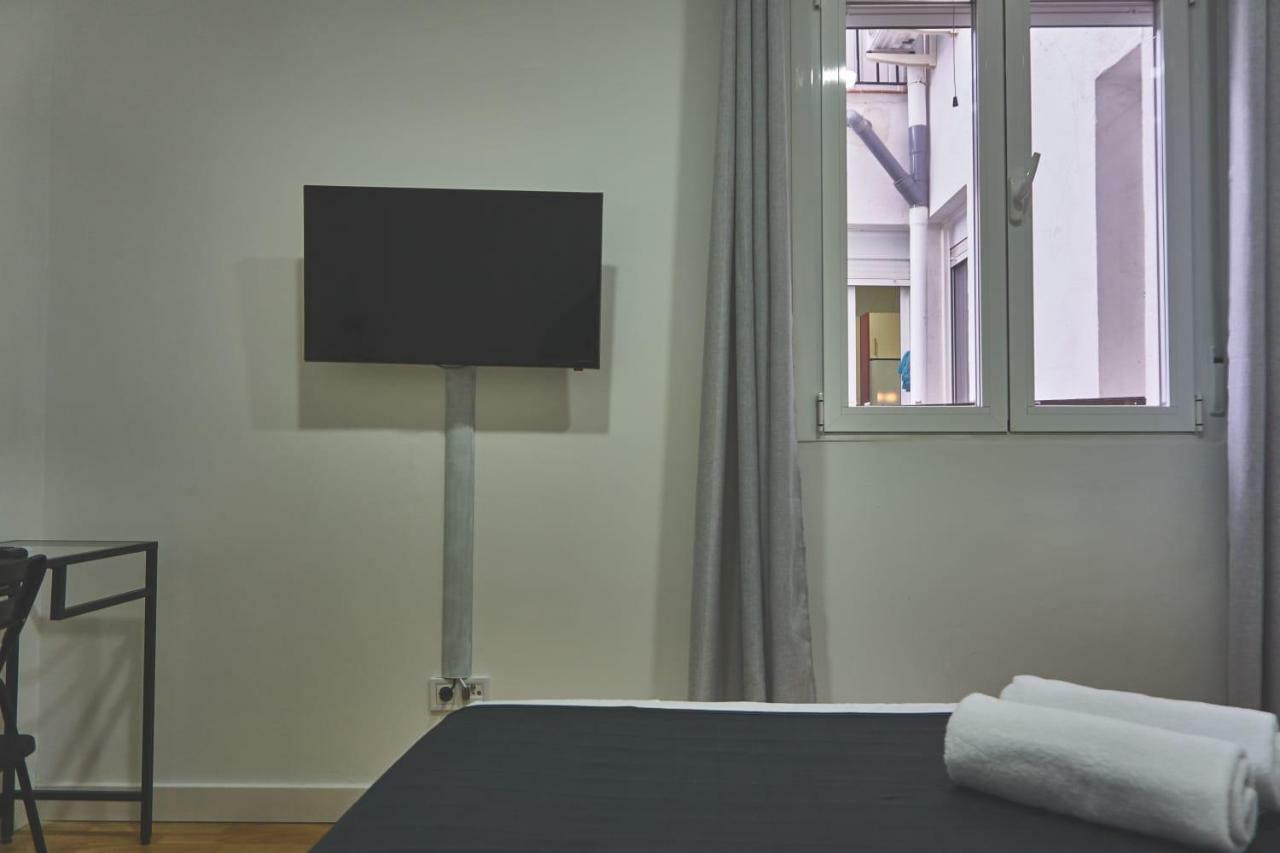 Gs Latina Hotel Мадрид Екстериор снимка